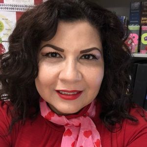 Meet your Posher, Yolanda